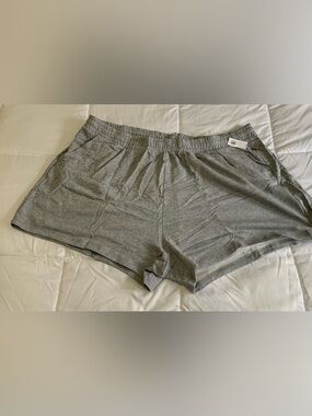 New with tags OLD NAVY shorts womens size 4X